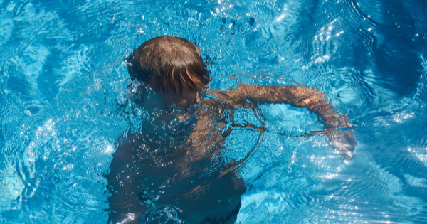 cpr on drowning child