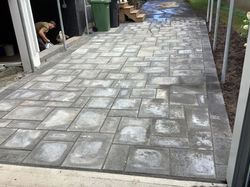 driveway installation using 80mm interlocking permeable stone system installation