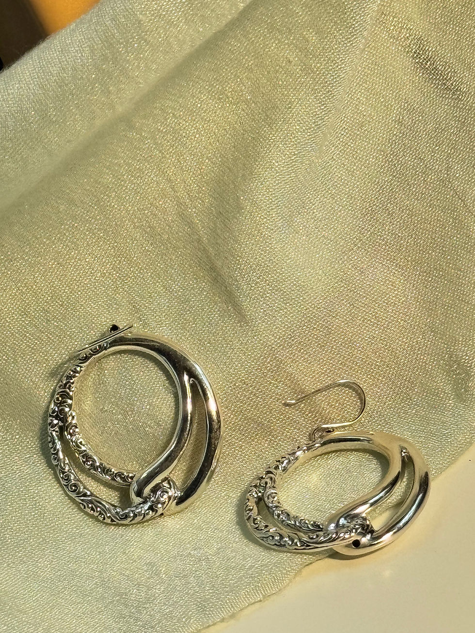 Miniature : Boucles d’oreilles en argent massif 