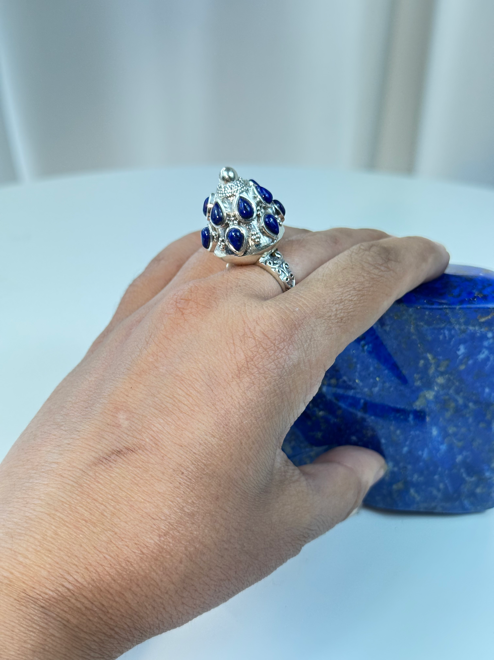 Miniature : Bague indienne en argent et lapis-lazuli 