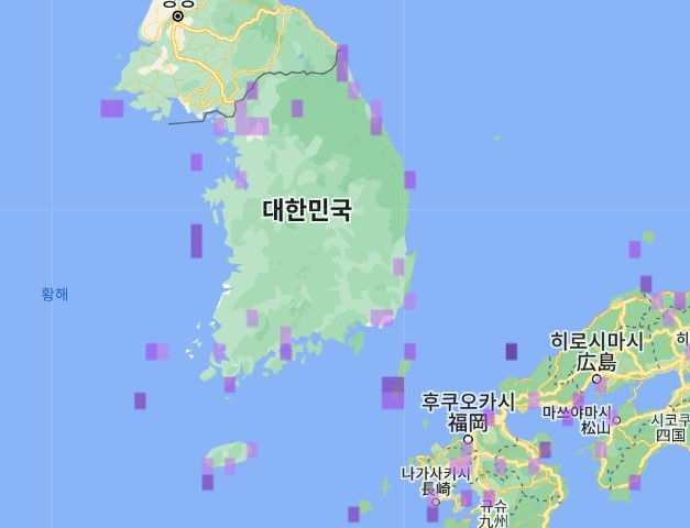 쇠찌르레기의 우리나라 서식 범위(출처: e-Bird). 한반도를 지나가는 새로서 주로 해안 지역에서 관찰됨을 알 수 있다.