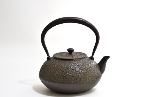 新品　岩手県奥州水沢幸工芸　現代の名工 佐藤勝久造　利休型蛇ノ目１３型　南部鉄瓶 2025年最新】南部鉄瓶 佐藤勝久の人気アイテム - メルカリ