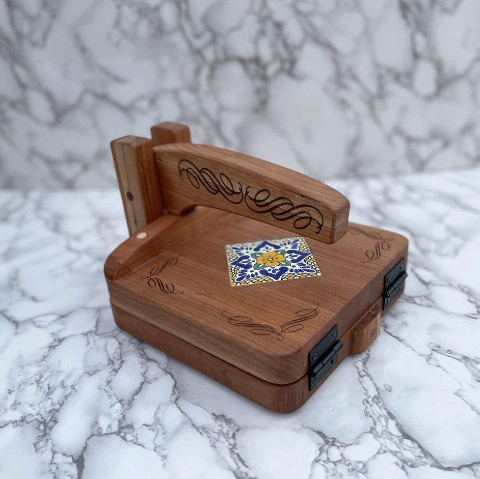 Thumbnail: Wood Tortilla Press