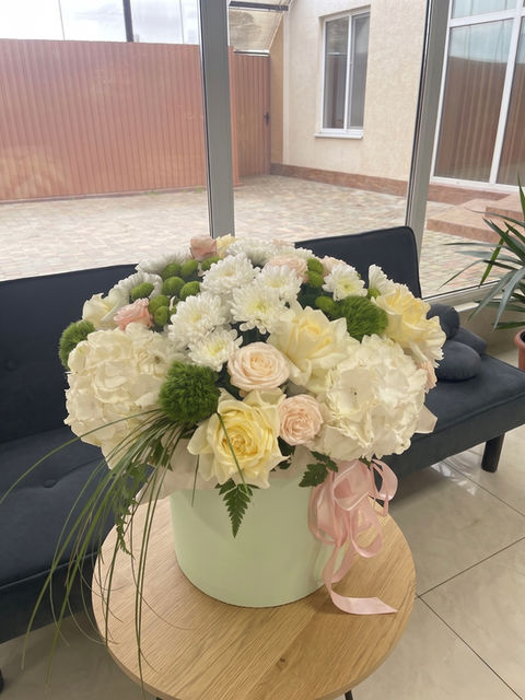 Flower Box by Bunch Flowers in Odesa
