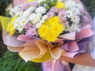 Send Flowers to Odesa, Ukraine From Czechia — 1-Hour Delivery