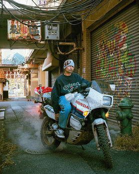 HUFとEVISEN SKATEBOARDSのコラボレーション第2弾が登場。