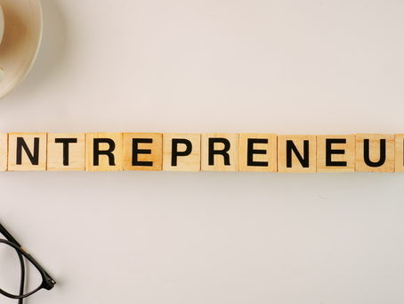 Micro-entreprise en 2026 les dépenses que les nouveaux entrepreneurs oublient souvent