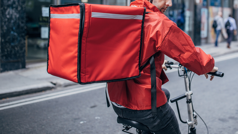 Uber Eats ou Deliveroo : quel est le meilleur service de livraison en 2026 ?