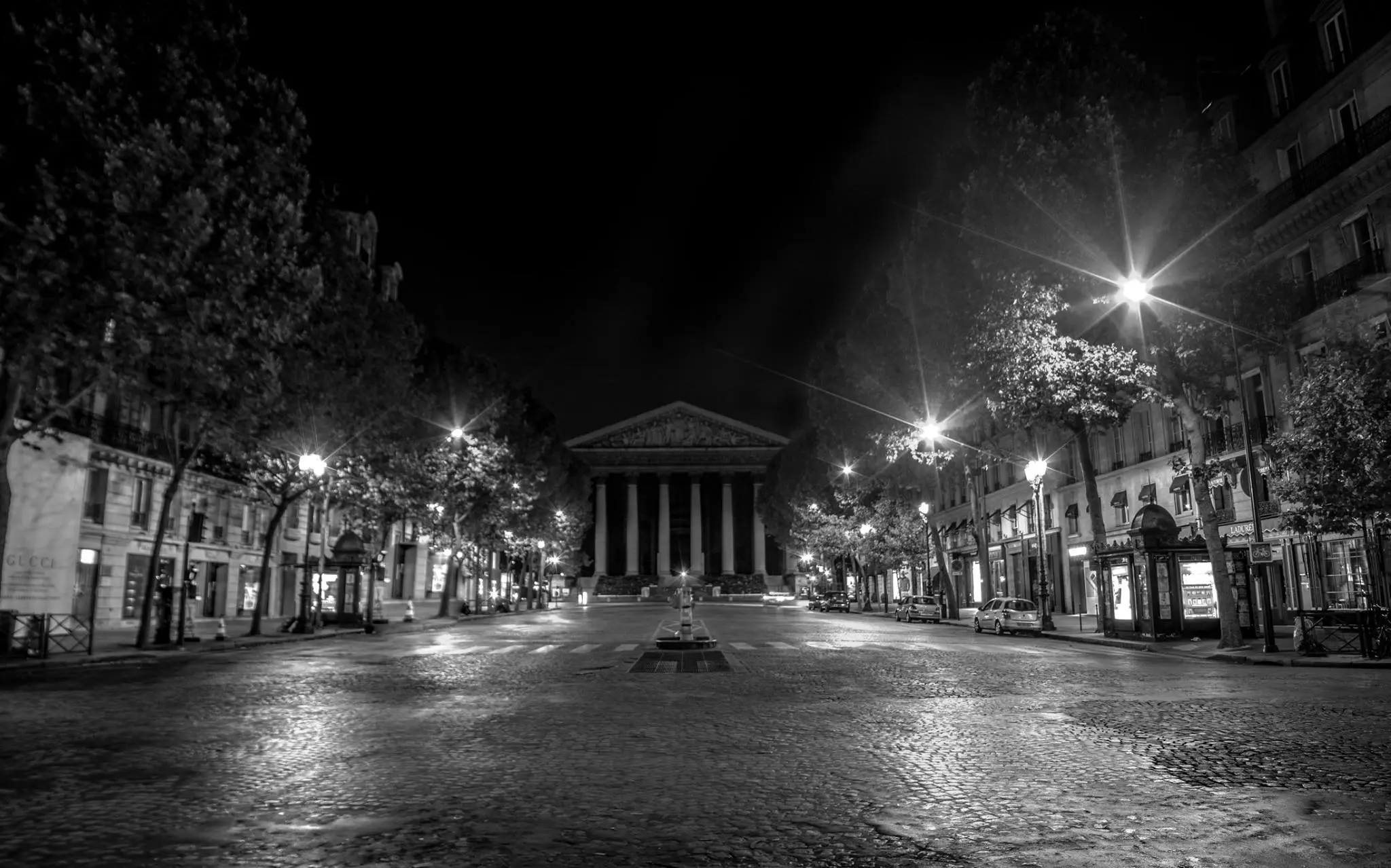 Luxe Paris: Elevate Your Experience with Exclusive Private Tours Tailored to Opulence and Sophistication