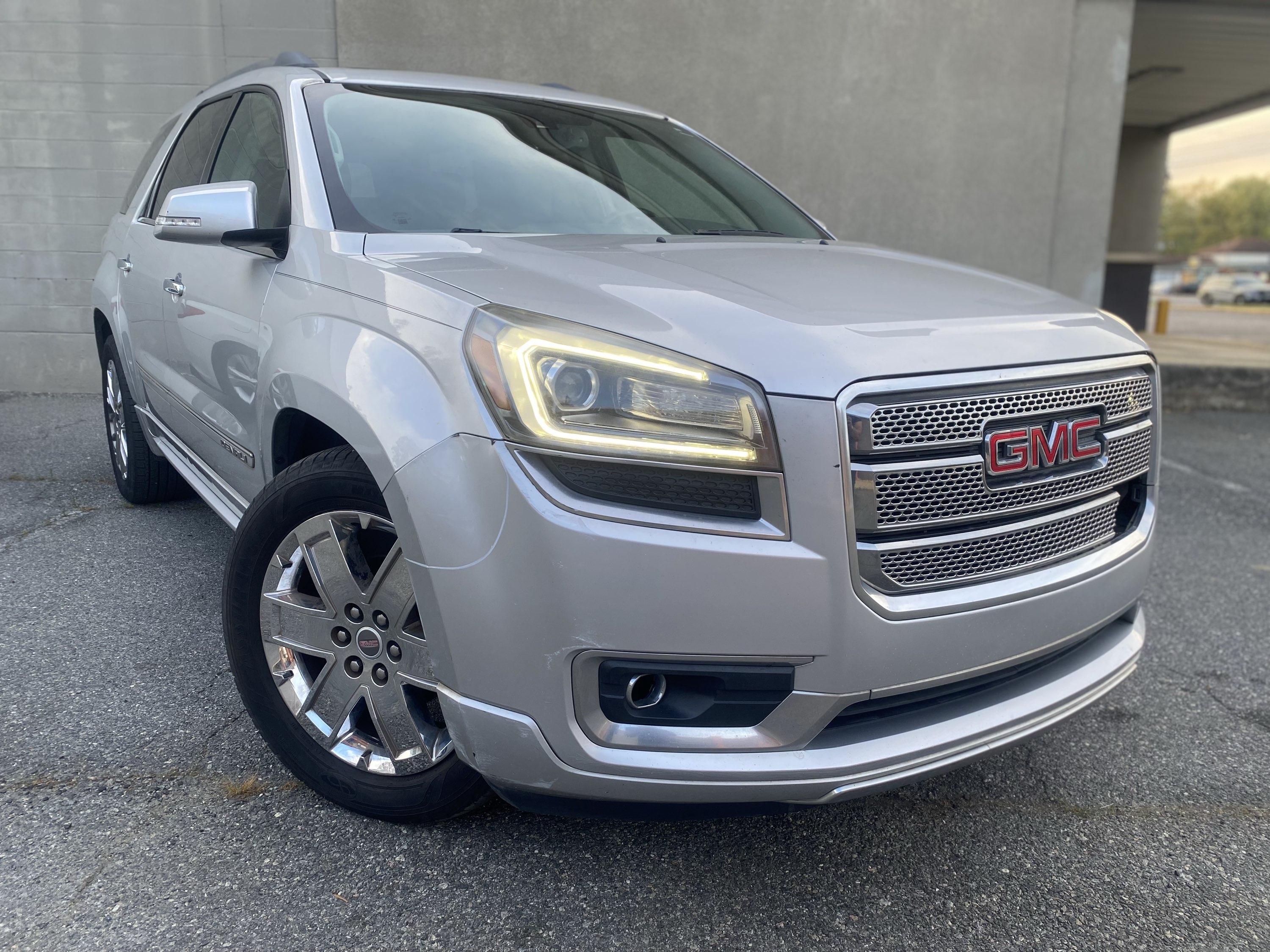 2014 GMC Acadia FWD Denali's photo