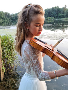 ILISA Magnificently Chic TARATATA