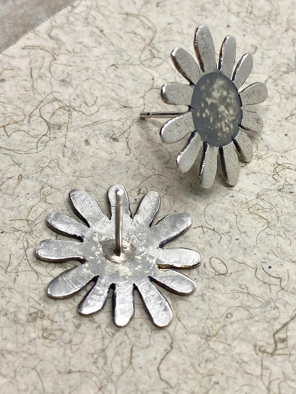 Thumbnail: Large silver daisy studs