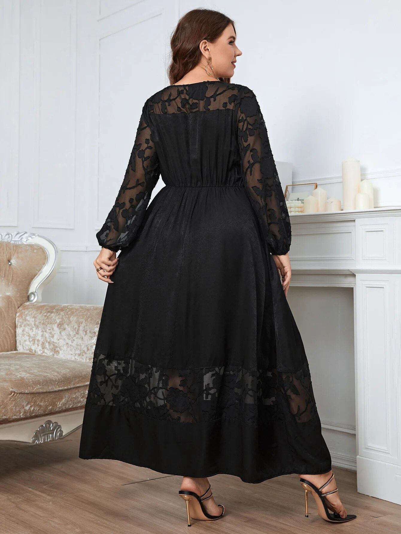 Plus Size Lace Women Dress See Through Long Sleeves Robe Scroop Neck Solid Colo