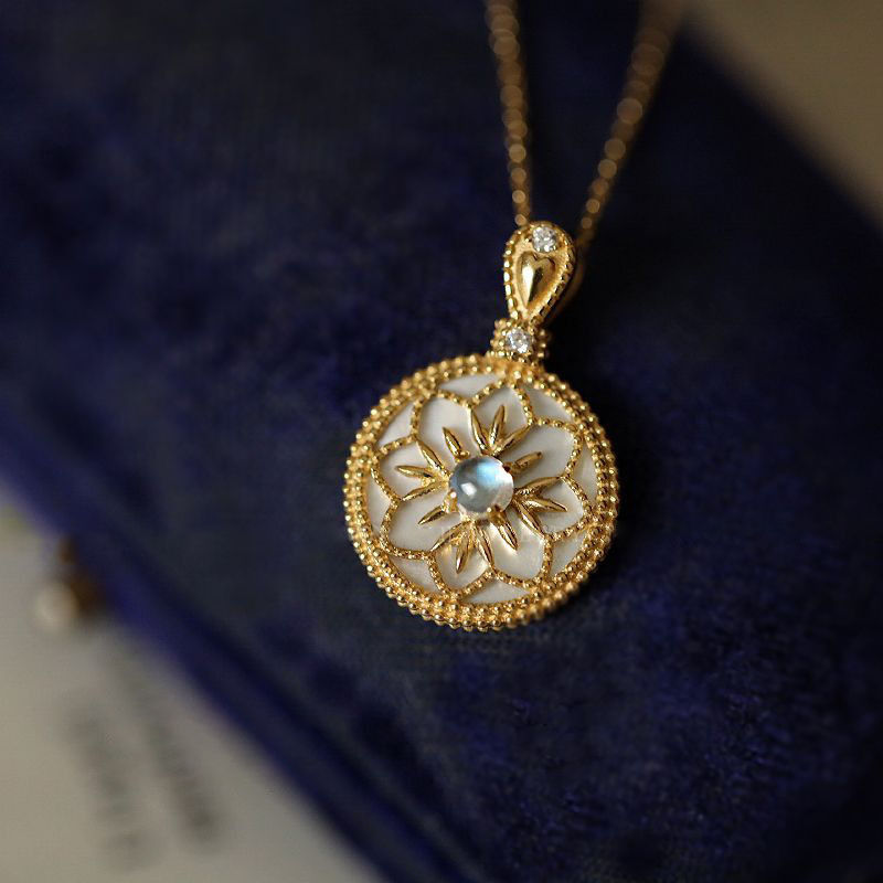 ภาพขนาดย่อ: Fashion Trend Chinese Style White Shell Moonstone Necklace