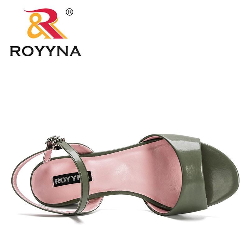 Thumbnail: ROYYNA New Designers Popular Sandals Women Flip Flops Rome Slip-On Non-Slip Sho