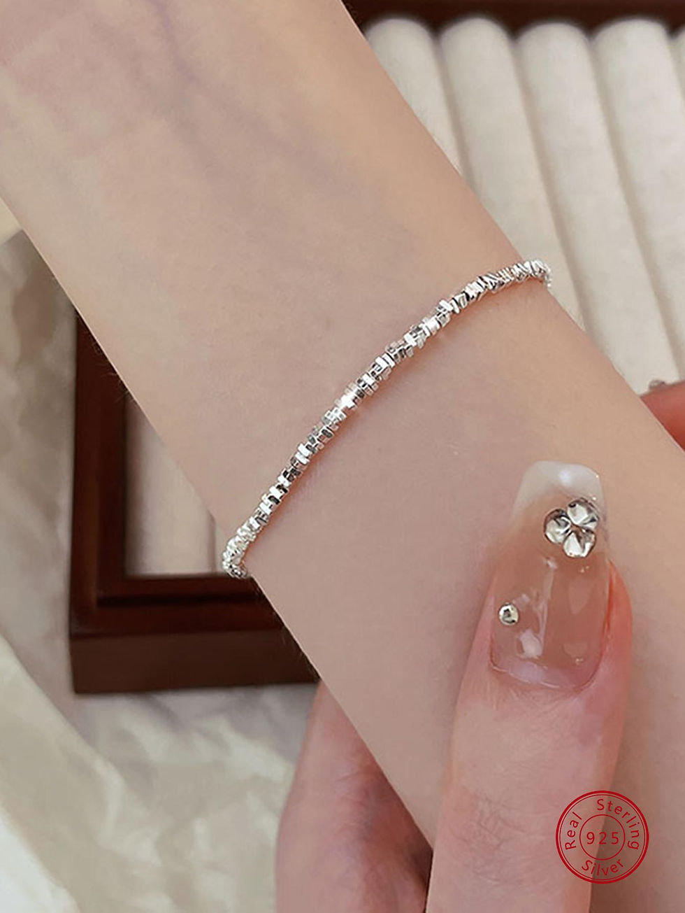 Thumbnail: 1pc Exquisite Cubic Zirconia Decor Sterling Silver Hoop Earring For Men Women F