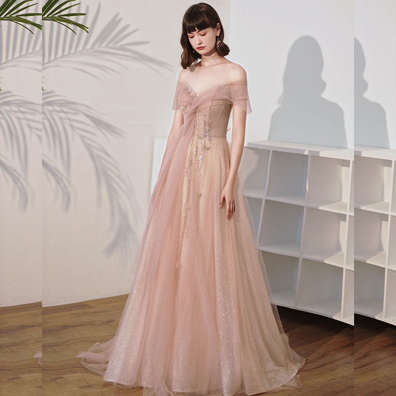 Thumbnail: One Shoulder Slim Fairy Aura Light Gauze Bridesmaid Dress