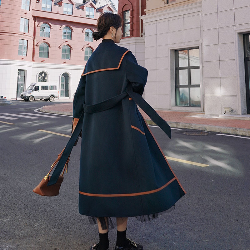 Thumbnail: Women's Medium Length Woolen Jacket
