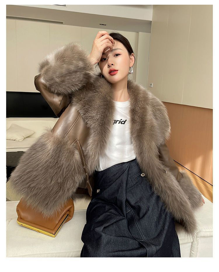 תמונה ממוזערת: Big Fur Collar Stitching For A Woman Faux Coat