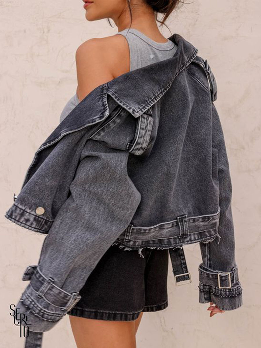 Miniatura: Stylish Women s Denim Jacket for Autumn Fashionistas with a Flawless Fall Look
