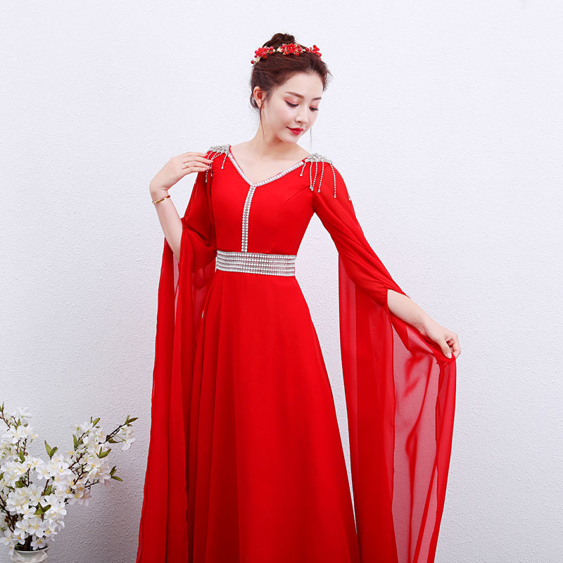 Imej kecil: The Red Long Guzheng Performance Dress Is Elegant And Slim