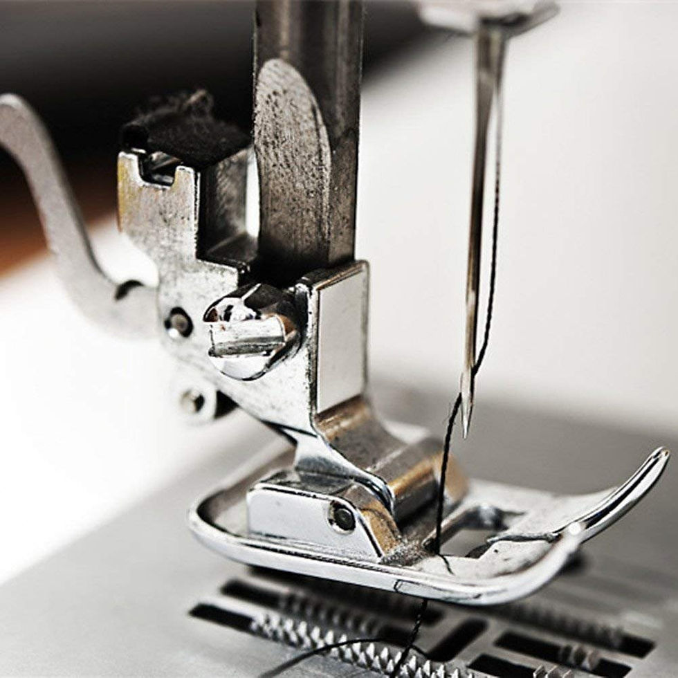 תמונה ממוזערת: Household Presser Foot Snap on Foot for Low Shank Singer Brother Janome Elna