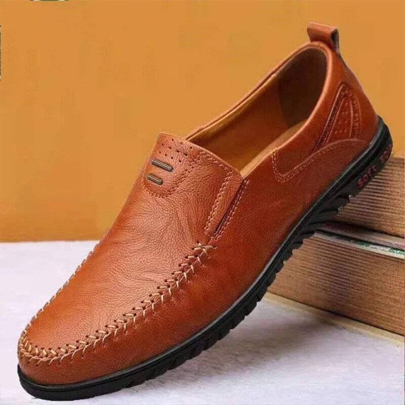 2023 Men Casual Shoes Luxury Brand Casual Slip on Formal Loafers Men Moccasins