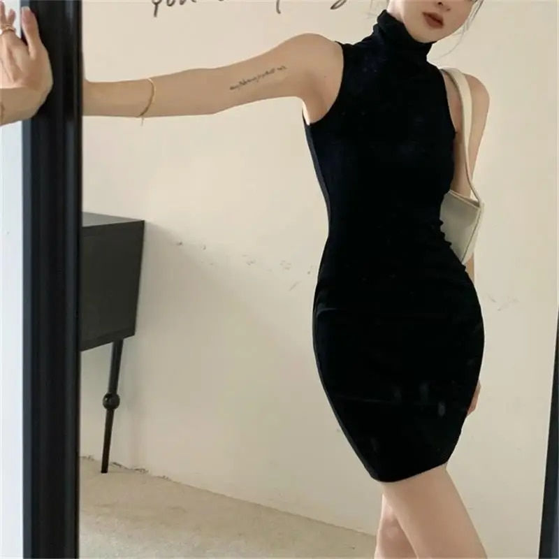 תמונה ממוזערת: Summer Sexy High Neck Tight Dress Oversleeve Pleated Bottom Wrapped Hip Dress W