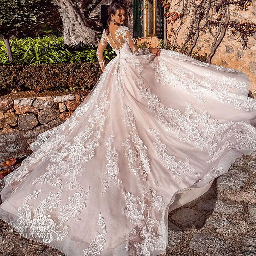 Sličica: Ramanda Exquisite Lace Appliques Ball Gown Long Sleeves Wedding Dress For Bride