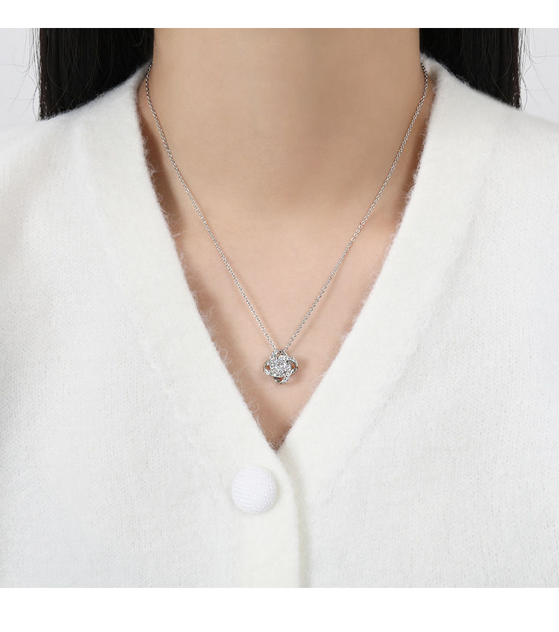 Thumbnail: Heart Of Eternity Pendant Clavicle Chain Necklace