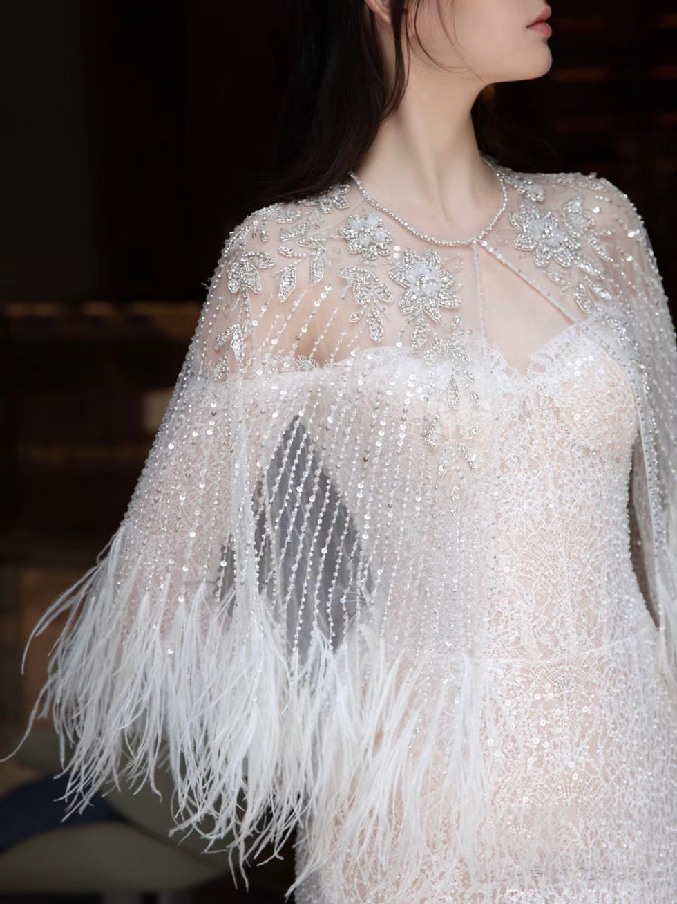 Miniaturbild: Annual Meeting Mermaid Heavy Industry Feather Dress