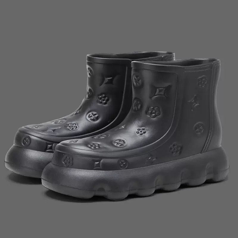 Miniatura: Fashionable and trendy women's water boots and waterproof shoes