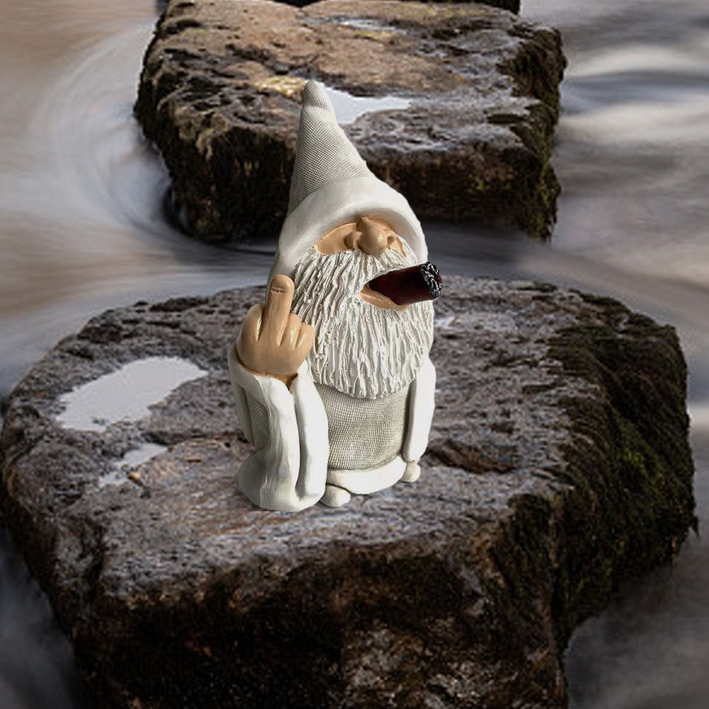 Resin Gnome Ornament Christmas Decor Smoking Dwarf Gnome Statues Corrosion-Resi
