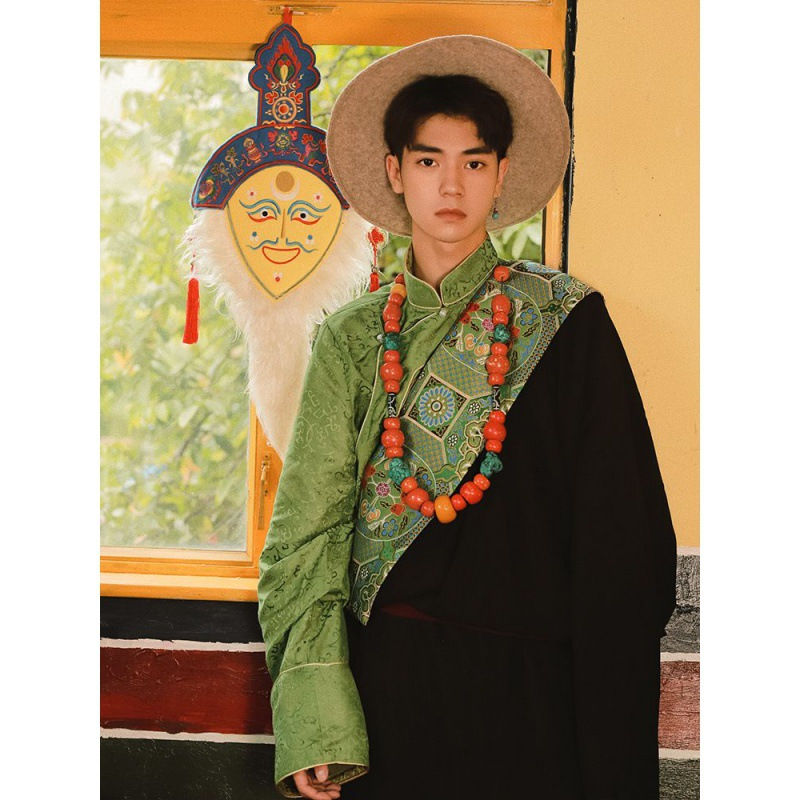 Thumbnail: Travel Photography Lhasa Tibetan Costumes Men's Traditional Clothing