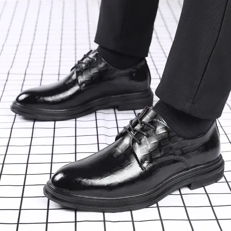 Thumbnail: Men's leather shoes Men's business dress shoes Low top men's shoes groom married