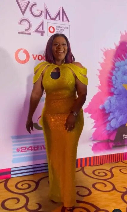 Indexkép: Africa Long Dress Plus Size Elegant Party Dress 2023 Golden Sequin Female Eveni