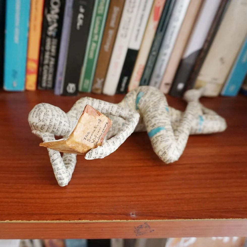 Pikkukuva: Pulp Woman Reading Statue Resin Desktop Sculptures Bookshelf Decorative