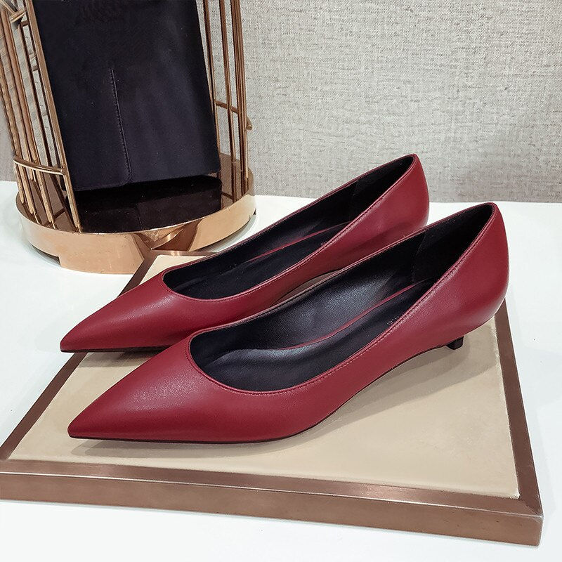 Imej kecil: New Elegant Classic Women Pumps For Female Genuine Leather Medium Heeled Ladies