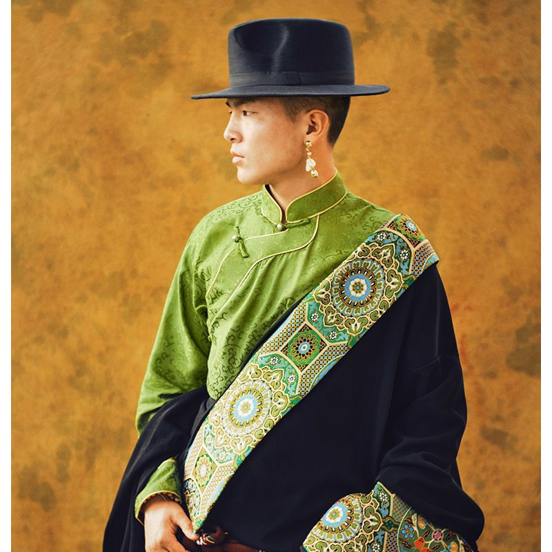 Imej kecil: Travel Photography Lhasa Tibetan Costumes Men's Traditional Clothing