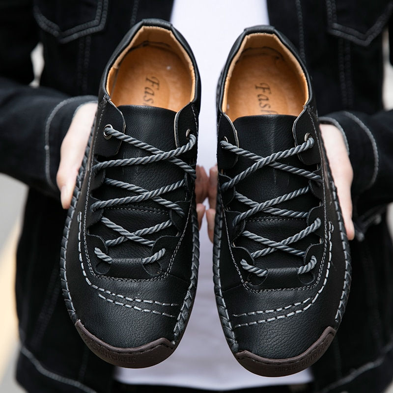 Thumbnail: Men Casual Shoes Leather Outdoor Walking Sneakers 2021 New Fashion Male Leisure
