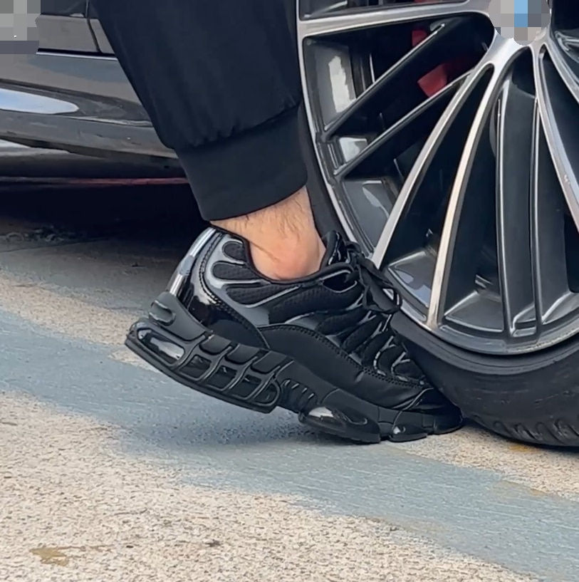 Thumbnail: Steel Toe Shoes for Men Indestructible Work Shoes Lightweight Steel Toe Sneaker