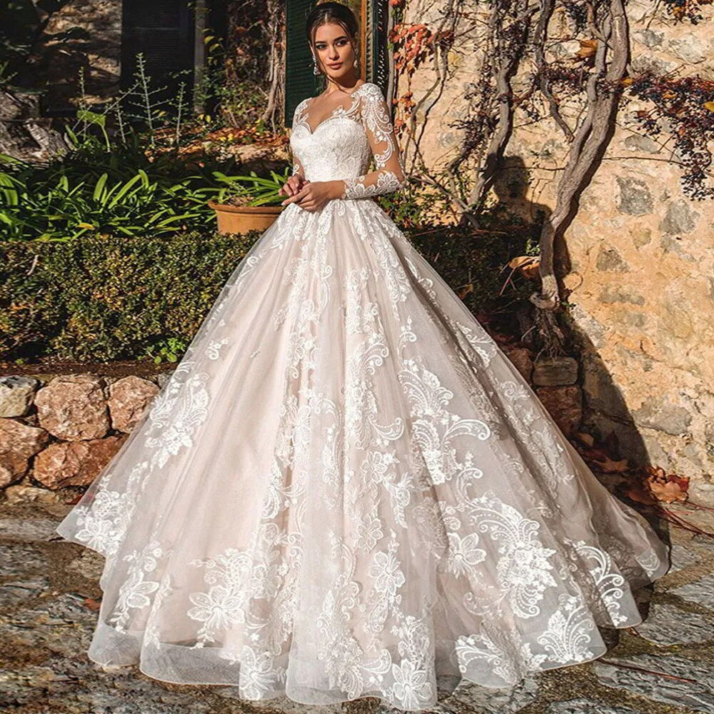 Ramanda Exquisite Lace Appliques Ball Gown Long Sleeves Wedding Dress For Bride