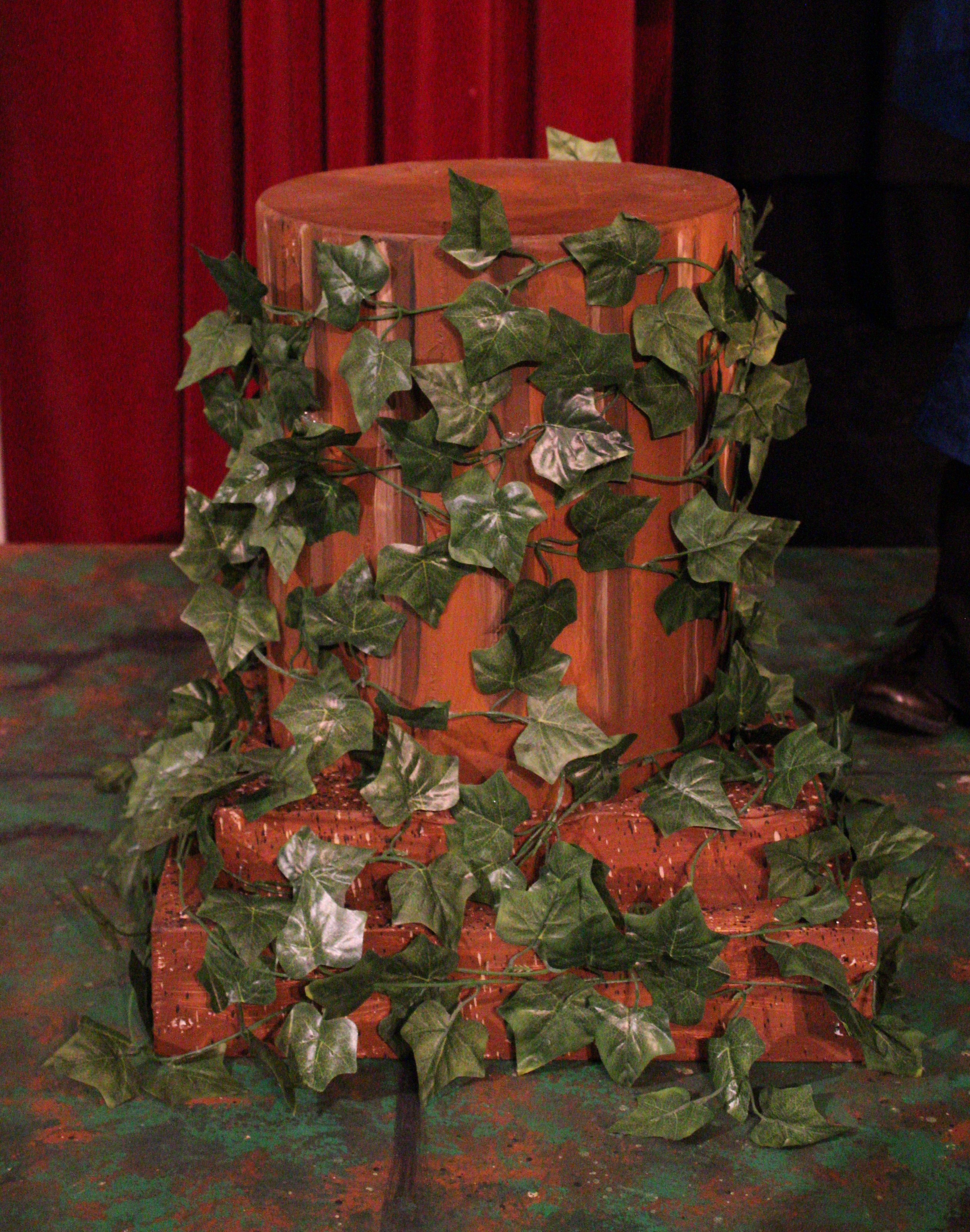 Ivy column