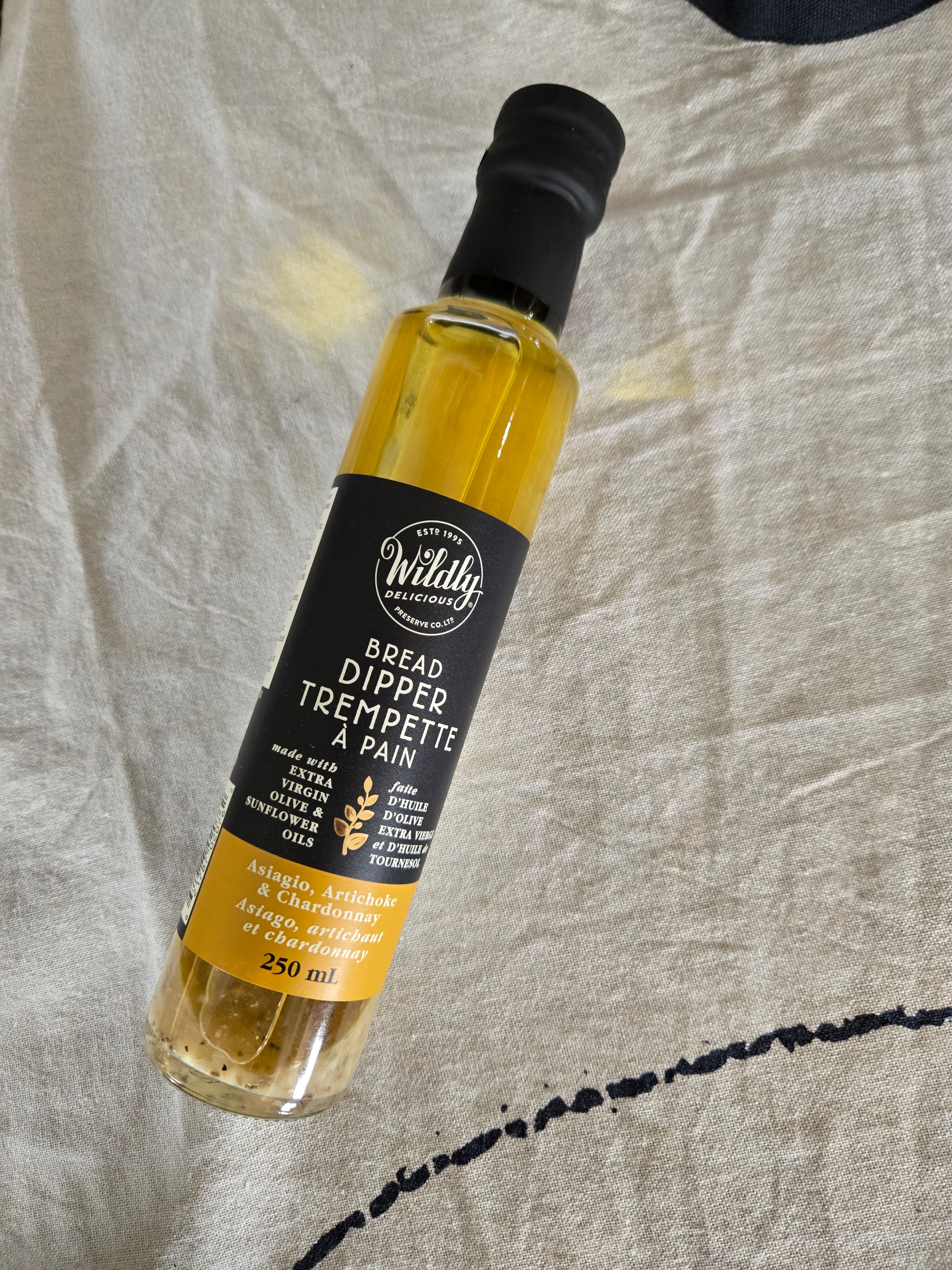 Asiago, Artichoke & Chardonnay Bread Dipper