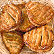 viennoiseries, chausson aux pommes artisanale bio, chalo saint mars, etampes