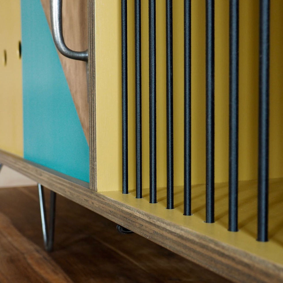 Triple O - C007 Enfilade TV - 15