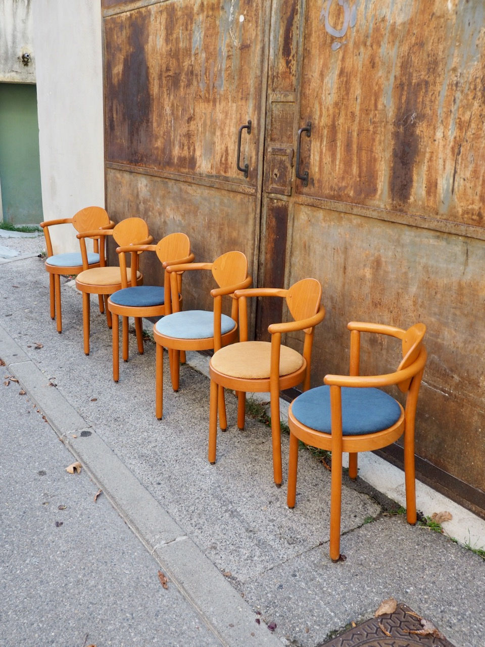 Miniature : 6 chaises Baumann BAU