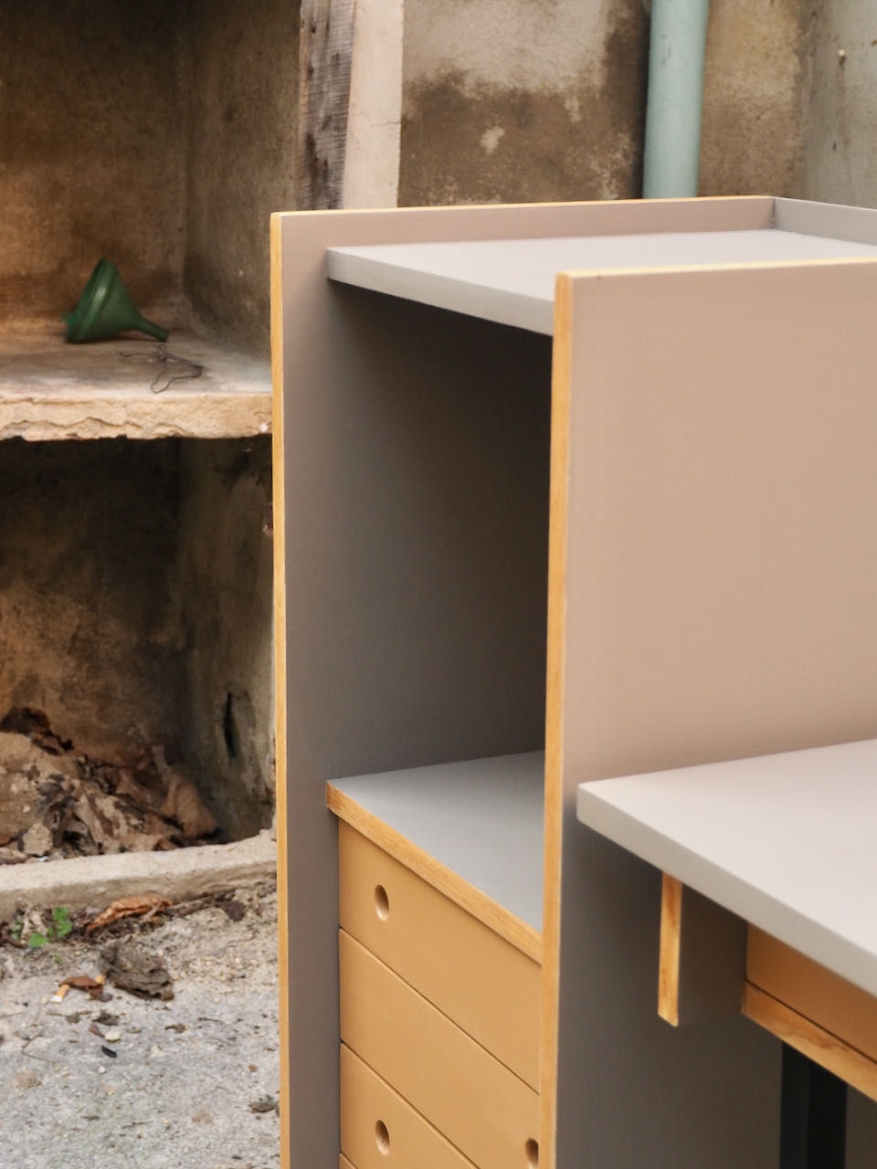 Miniature : Bureau et étagère TIC & TAC