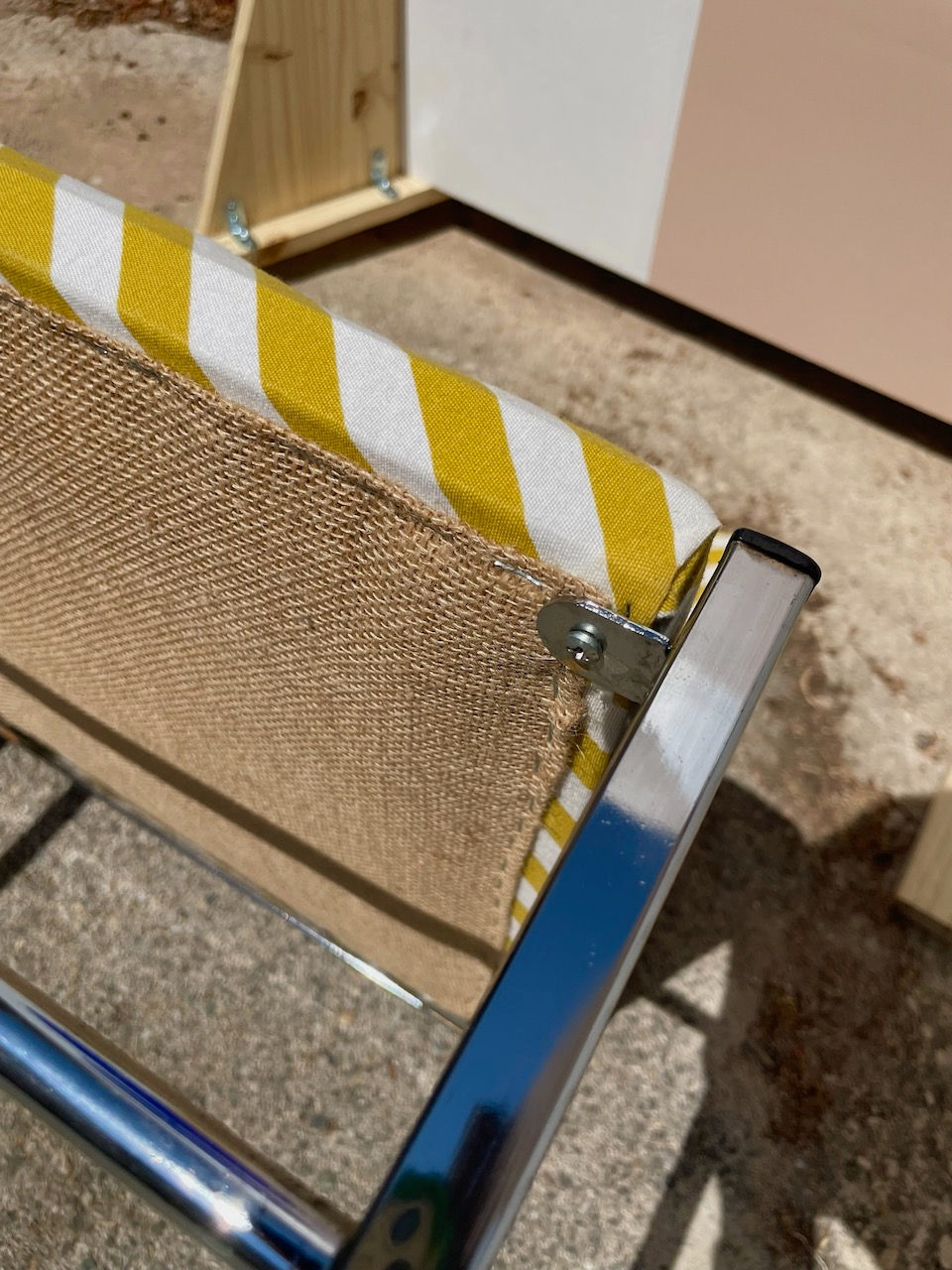 Miniature : Chaise moderniste ZIG