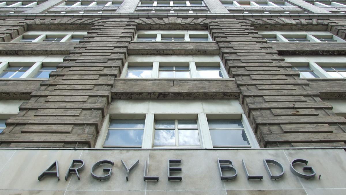 10. Argyle Apartments emckc